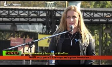 Lic. IVANA BORUSO.  DISCURSO 25 DE MAYO. TANTI