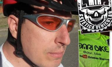 MARATÓN 42K: ESTEBAN HM BIURRUN   PARTICIPÓ CON SU RODADO.