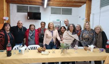 NUEVA COMISIÓN DIRECTIVA EN CLUB DE ABUELOS TANTI