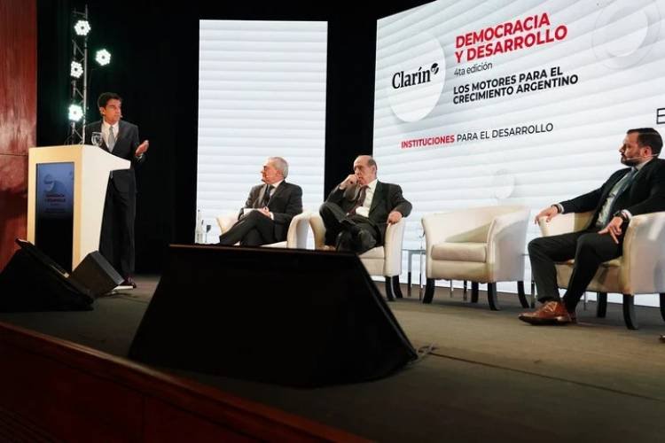 ¿EL CULPABLE ES EL DÉFICIT FISCAL?