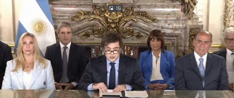 DISCURSO DE UN MILEI MENOS LEON