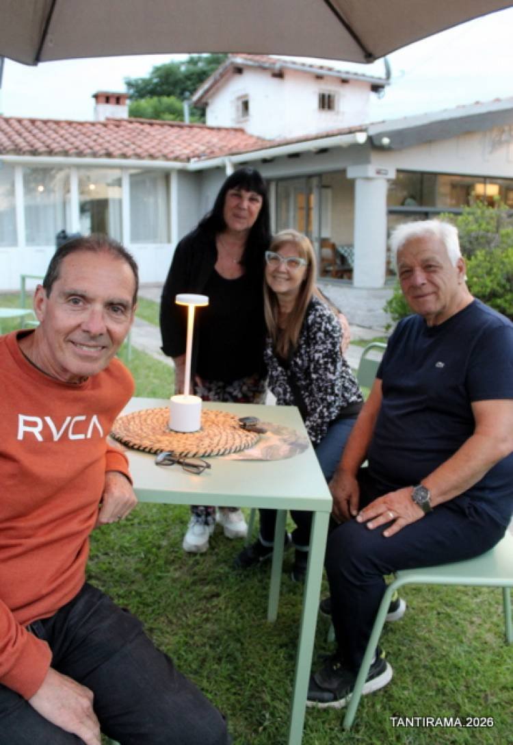 EMPRENDEDORES DE PURA CEPA Y SABOR: EL OLIVO