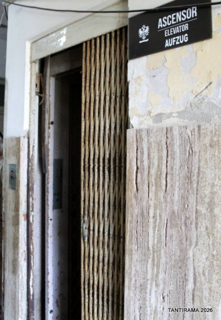 GRAN HOTEL VIENA. El museo.  