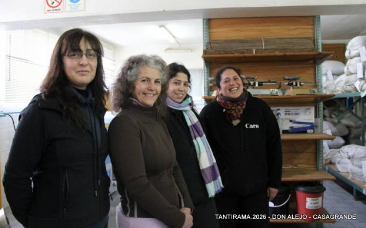 LAS MUJERES DE LA FAMILIA CONTINÚAN UNA EMPRESA DE CUARENTA AÑOS